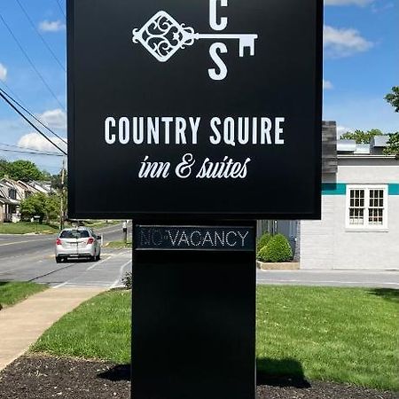 Country Squire Inn And Suites New Holland Esterno foto