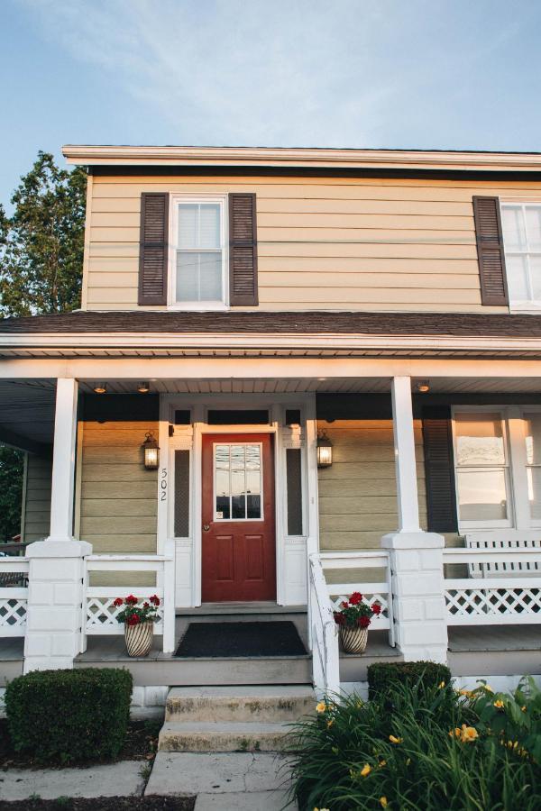 Country Squire Inn And Suites New Holland Esterno foto