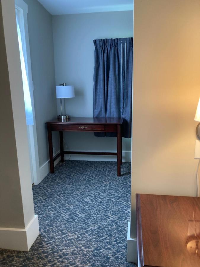 Country Squire Inn And Suites New Holland Esterno foto